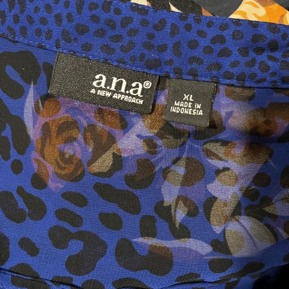 Women’s sheer blue and black leopard print blouse - Picture 10 of 10